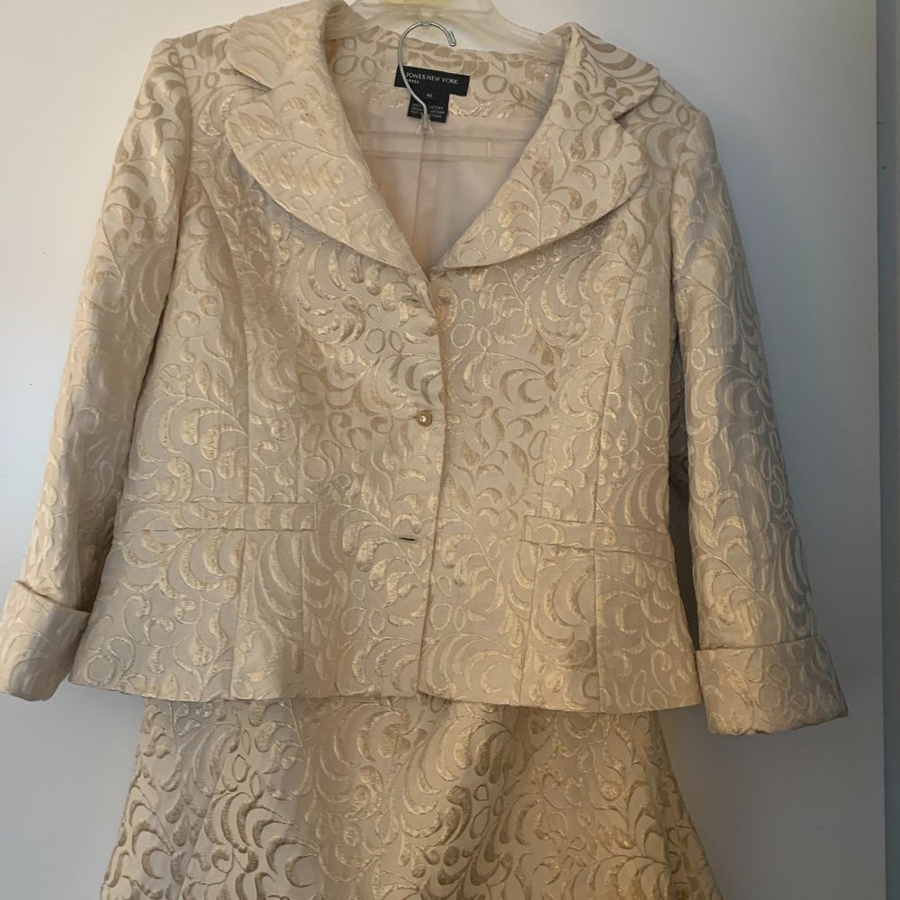 Womens Suit - Picture 5 of 8